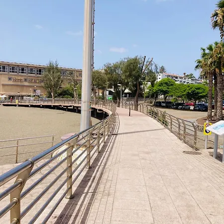 Casa Lelos San Bartolomé